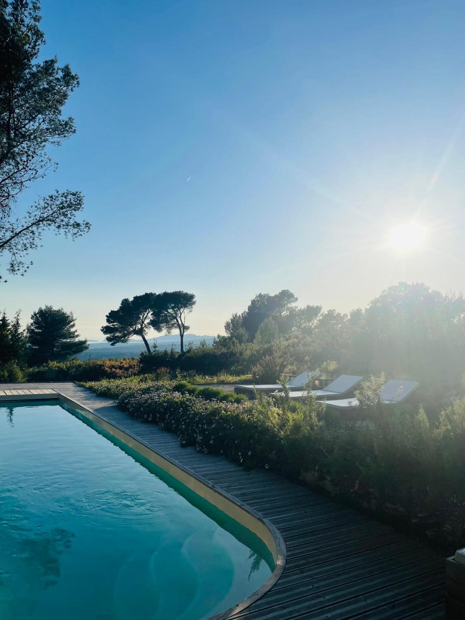 Le Cigalon Bed and Breakfast Le Beausset Εξωτερικό φωτογραφία